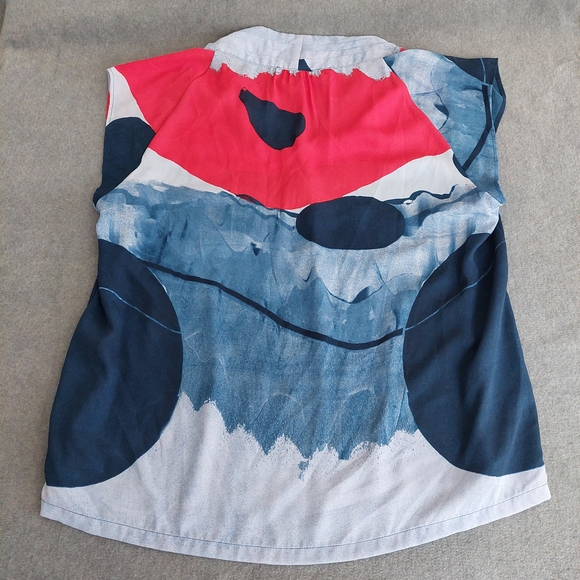 DKNY Abstract Art Print Sleeveless V-Neck Blouse - Red & Blue - XL - Picture 6 of 7